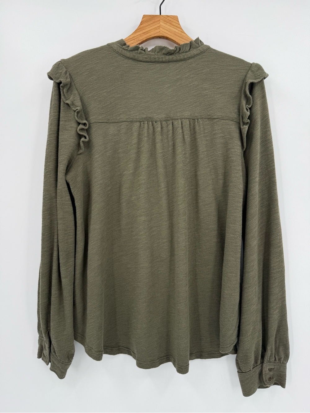 Anthropologie Pilcro Ruffle-Shoulder Henley Top in Olive Green Size L - Picture 11 of 13
